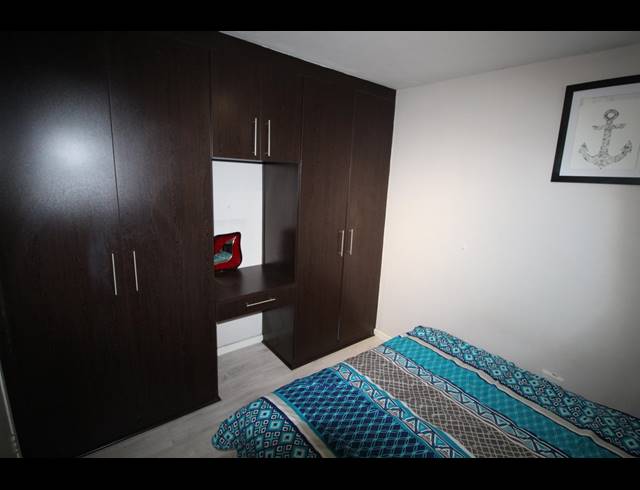 1 BEDROOM APARTMENT TO LET IN FORESHORE